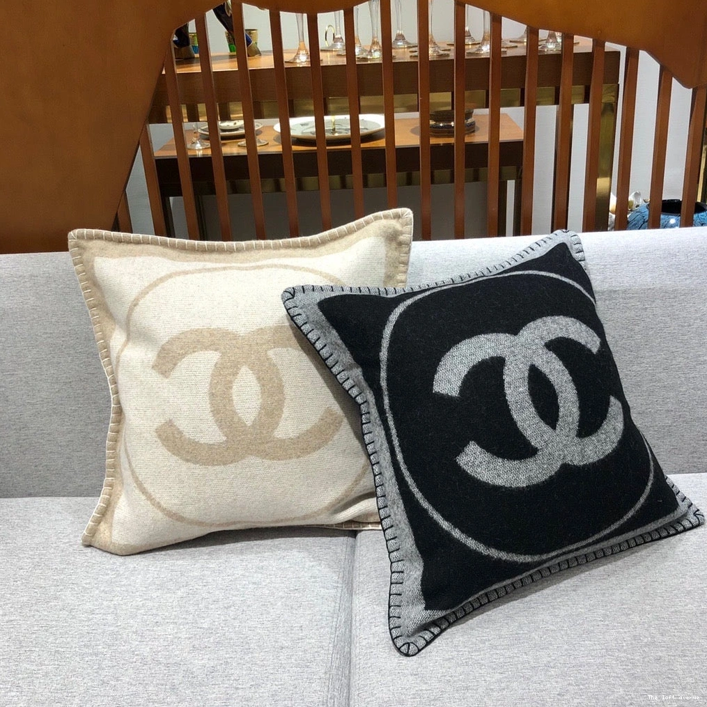 WOOL COCO PILLOW THROW 0805